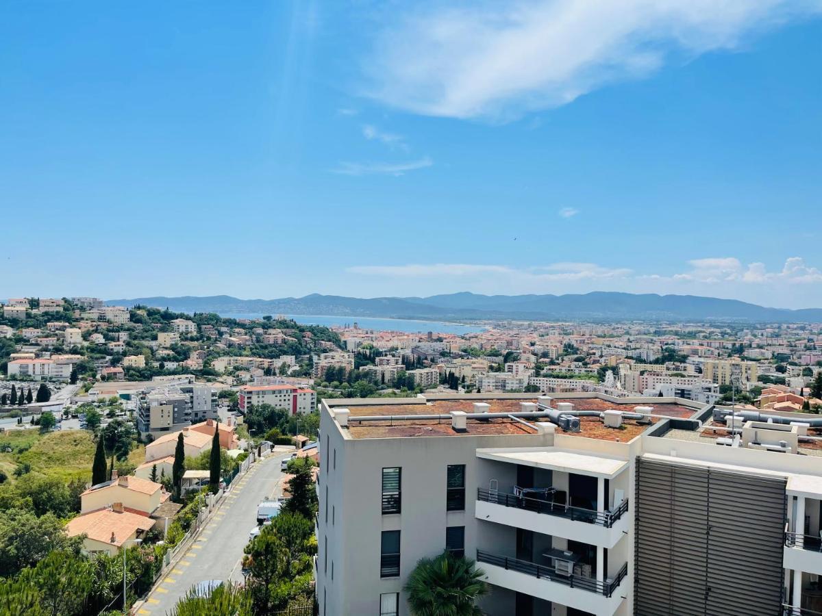 Tres Bel Appartement -Residence Avec Piscine Sur Le Toit Et Vue Panoramique Saint-Raphael  Bagian luar foto
