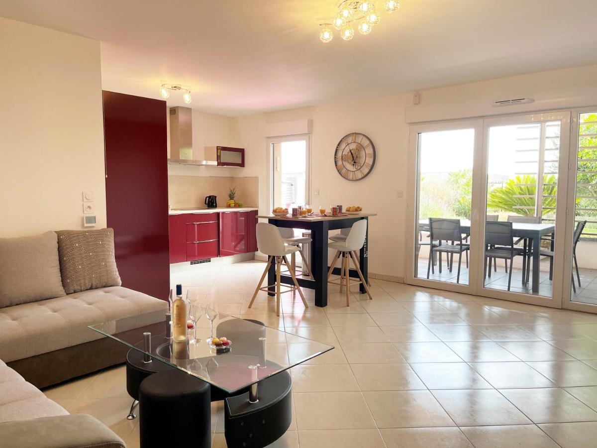 Tres Bel Appartement -Residence Avec Piscine Sur Le Toit Et Vue Panoramique Saint-Raphael  Bagian luar foto
